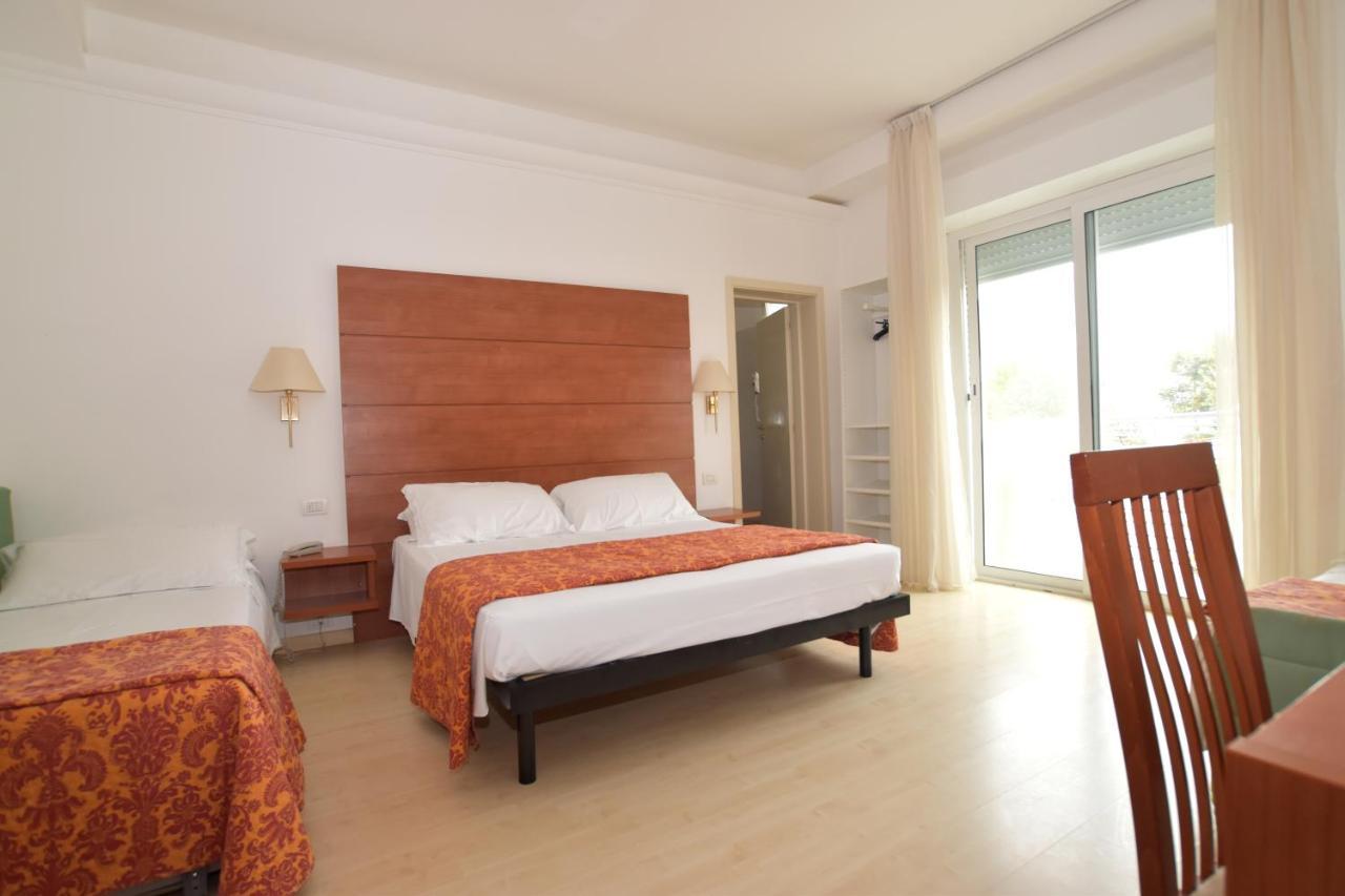 Hotel Villa Del Parco 리미니 외부 사진