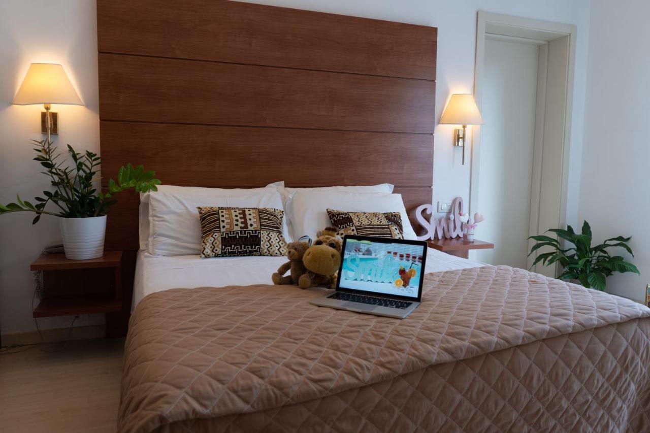 Hotel Villa Del Parco 리미니 외부 사진
